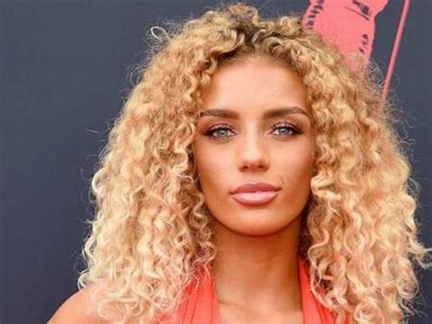 Jena Frumes Biography, Age, Wiki, Height, Weight, Boyfriend,。